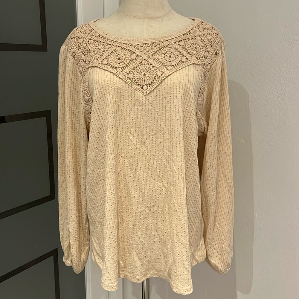Maurices Women's Cream/Tan Long Sleeve Blouse